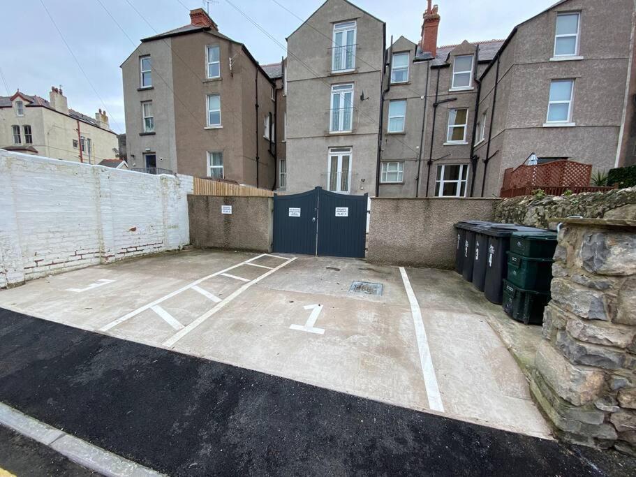Central Llandudno, Private Parking Near To Beach, Pier & Shops ภายนอก รูปภาพ